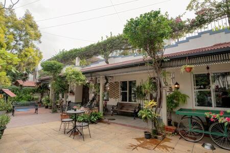 Eden Garden Villa By Jadecaps Nr Mg Road Garden Bangalore Luaran gambar
